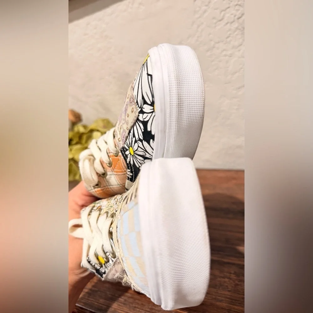 Vans Era Meadow women’s shoes Patchwork Very clean & great condition bohemian